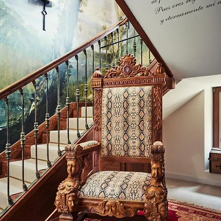 Casa Palacio Reina De Tardajos 호텔