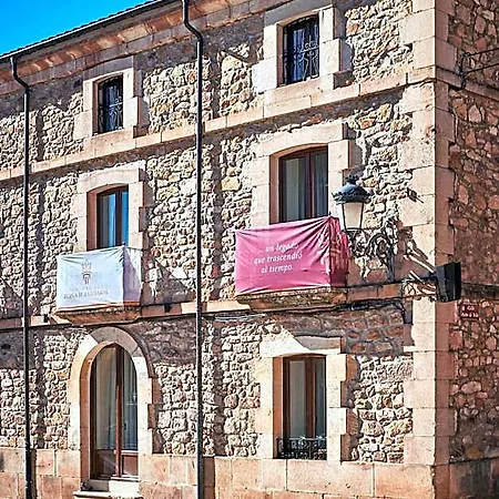 Casa Palacio Reina De Tardajos Vinuesa