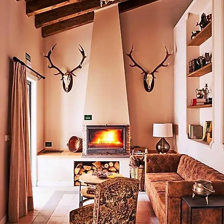Casa Palacio Reina De Tardajos Vinuesa