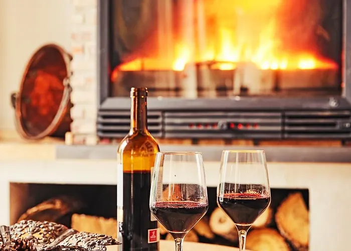 Casa Palacio Reina De Tardajos *