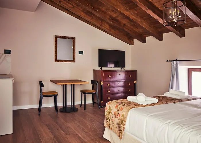 Casa Palacio Reina De Tardajos Vinuesa