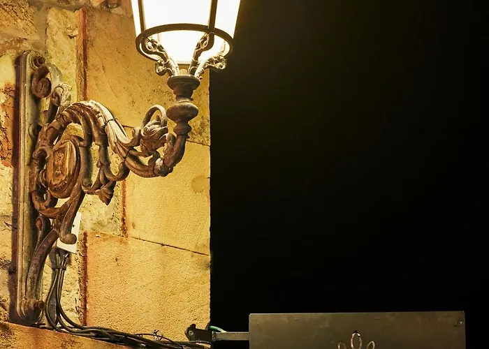 Casa Palacio Reina De Tardajos Hotel