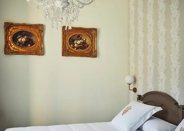 Casa Palacio Reina De Tardajos *